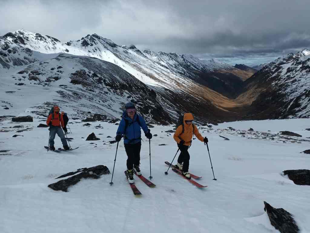 Wanaka Mountain Guides [] Contact Us