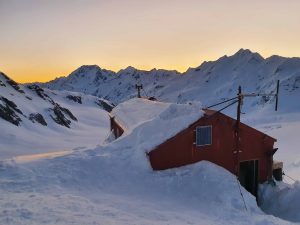 Wanaka Mountain Guides Classic Peaks