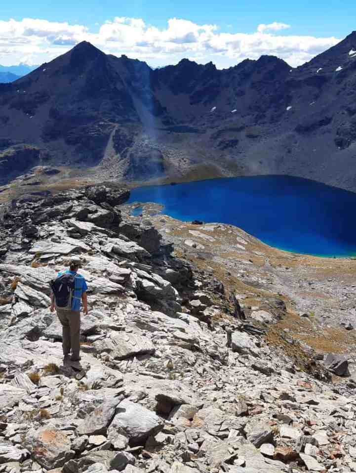 Wanaka Mountain Guides - Lake Hope Trek