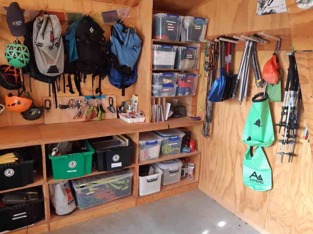 Wanaka Mountain Guides Knowledge Base