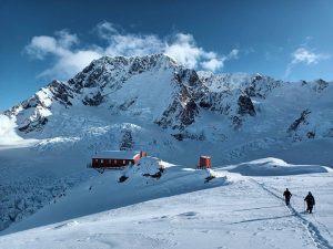 Wanaka Mountain Guides Plateau Hut Experience