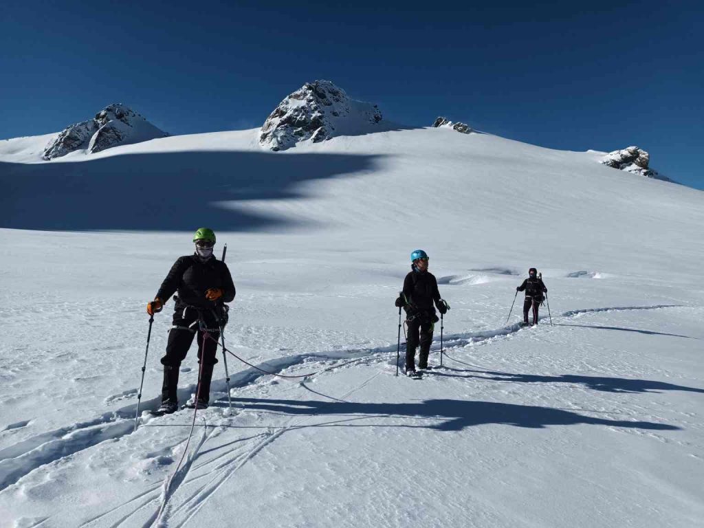 Plateau Hut Experience