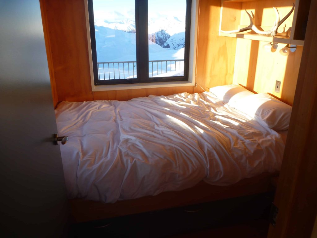 Whare Kea Luxury Trek