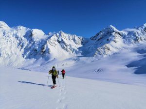 Wanaka Mountain Guides Glacier Ski and Splitboard Touring Course